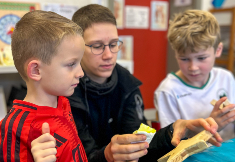 Weihnachtssterne für das Schulzentrum Oberes Elztal