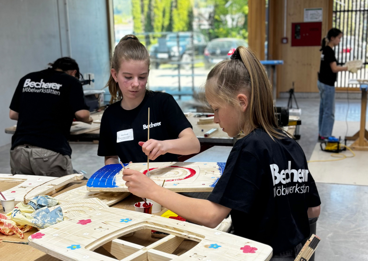 Girls’Day 2026: 11 Mädchen entdecken das Schreinerhandwerk