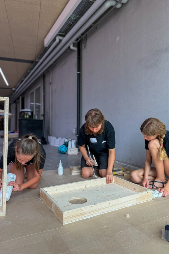 Ferienspielaktion: Nachwuchs an der Werkbank